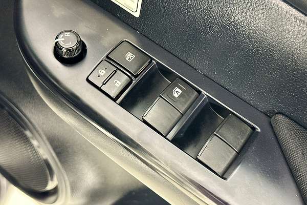 2022 Toyota HILUX SR (4x4) GUN126R 4X4