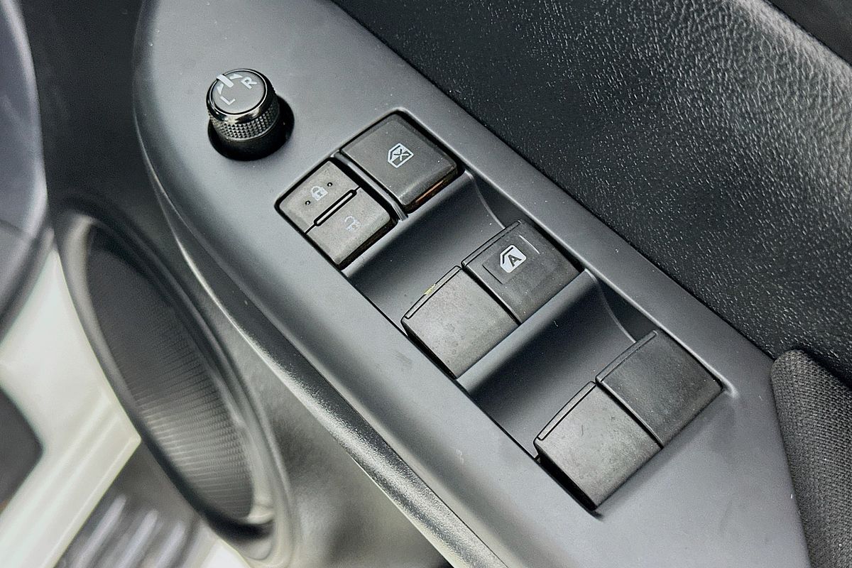 2022 Toyota HILUX SR (4x4) GUN126R 4X4