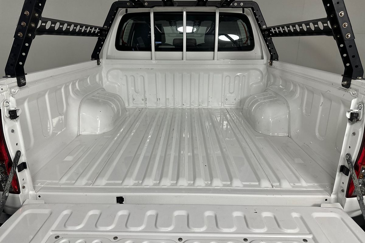 2020 Toyota HILUX SR (4x4) GUN126R FACELIFT 4X4