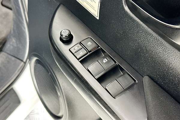 2021 Toyota HILUX SR (4x4) GUN126R 4X4