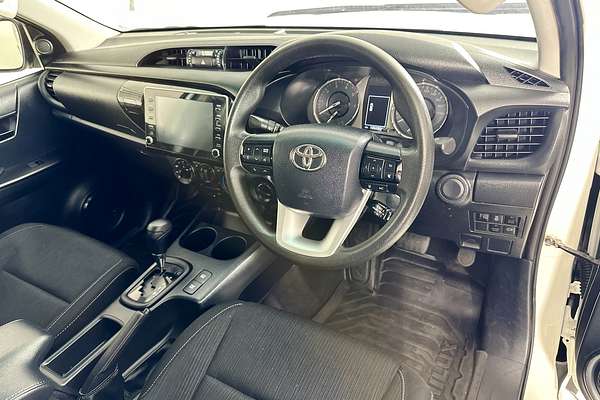 2021 Toyota HILUX SR (4x4) GUN126R 4X4