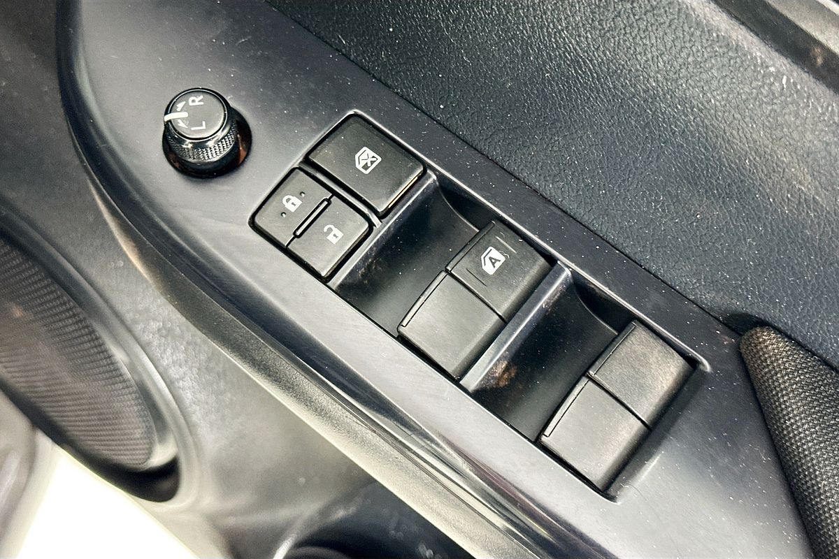 2023 Toyota HILUX SR (4x4) GUN126R 4X4