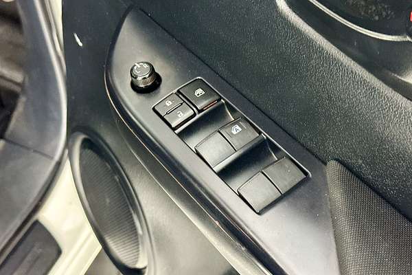 2022 Toyota HILUX SR (4x4) GUN126R 4X4