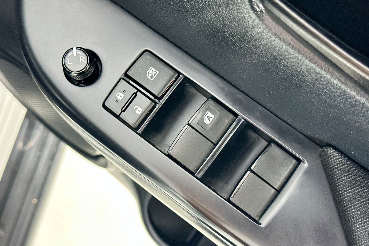 2022 Toyota HILUX SR (4x4) GUN126R 4X4