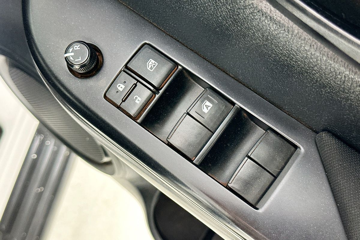 2022 Toyota HILUX SR (4x4) GUN126R 4X4