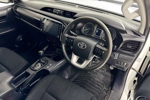 2021 Toyota HILUX SR (4x4) GUN126R 4X4