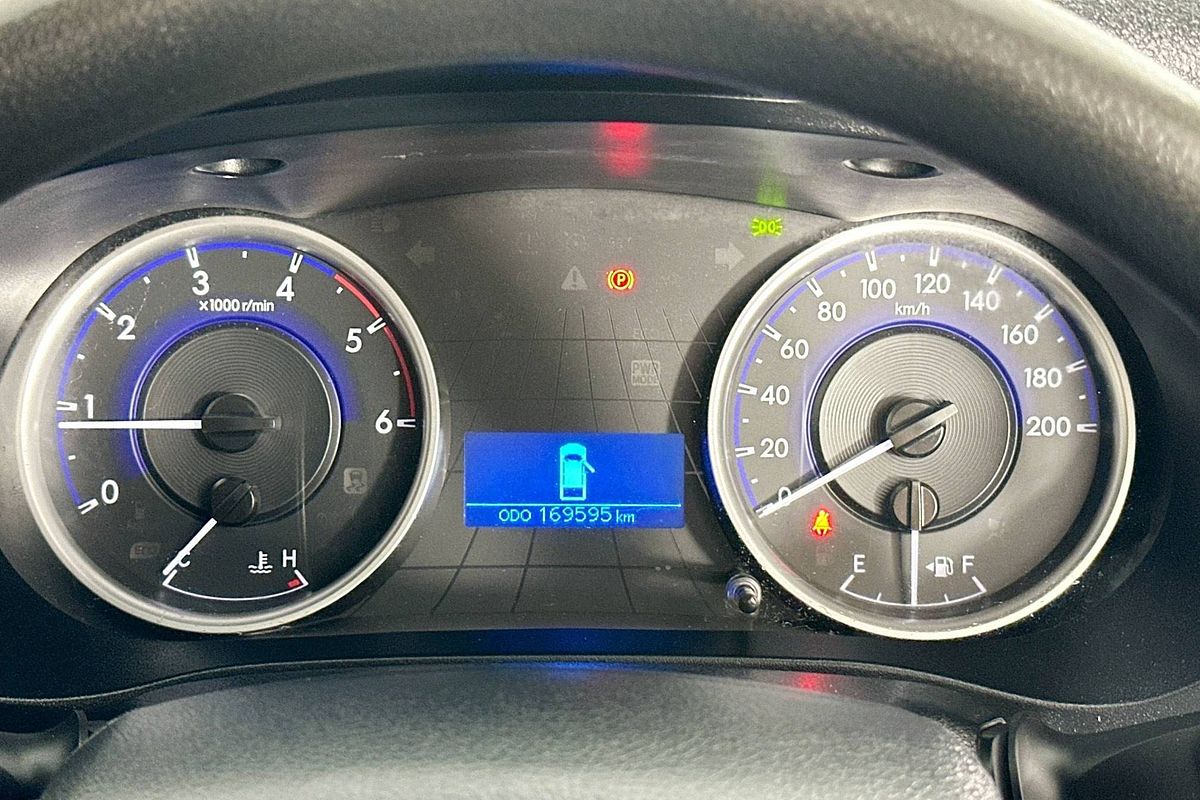 2018 Toyota HILUX SR (4x4) GUN126R MY19 4X4