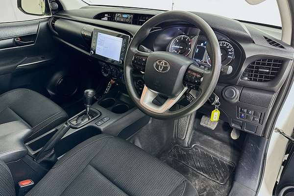 2022 Toyota HILUX SR (4x4) GUN126R 4X4