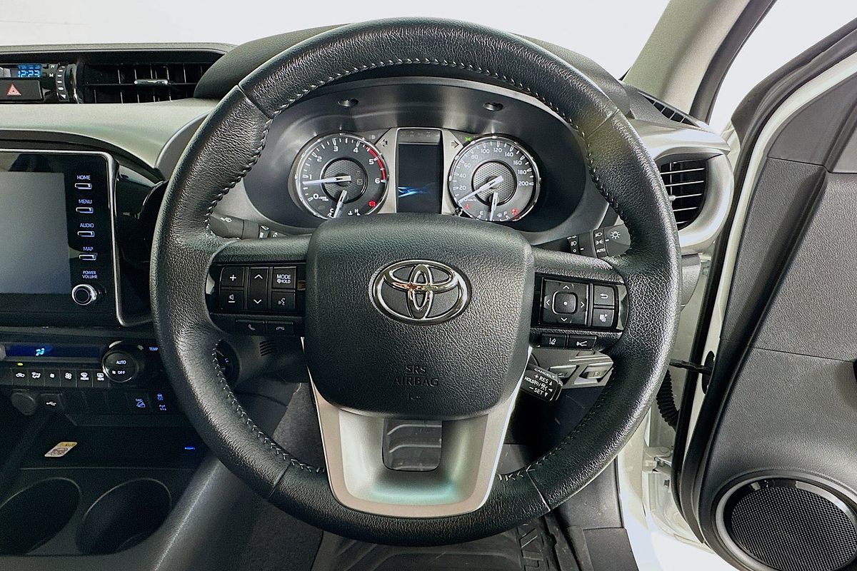 2024 Toyota Hilux SR5 (4x4) GUN126R 4X4