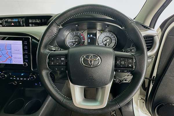 2021 Toyota HILUX SR5 (4x4) GUN126R 4X4