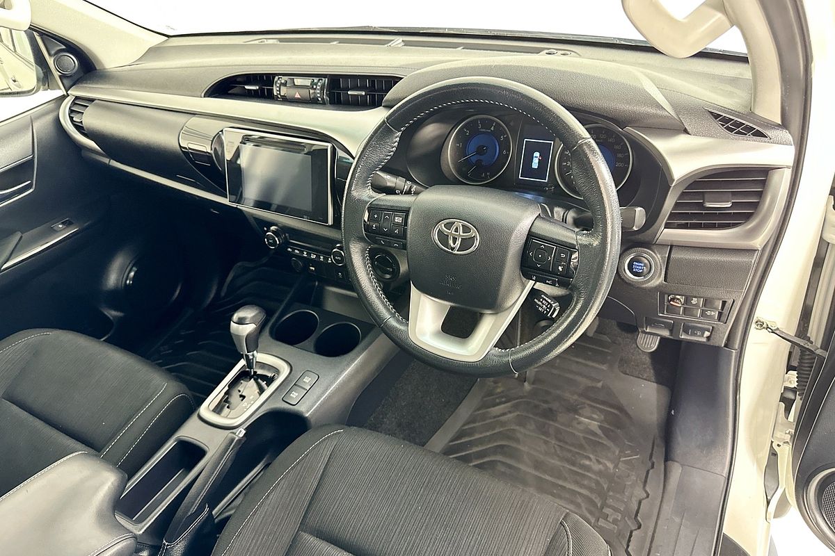 2020 Toyota HILUX SR5 (4x4) GUN126R MY19 UPGRADE 4X4