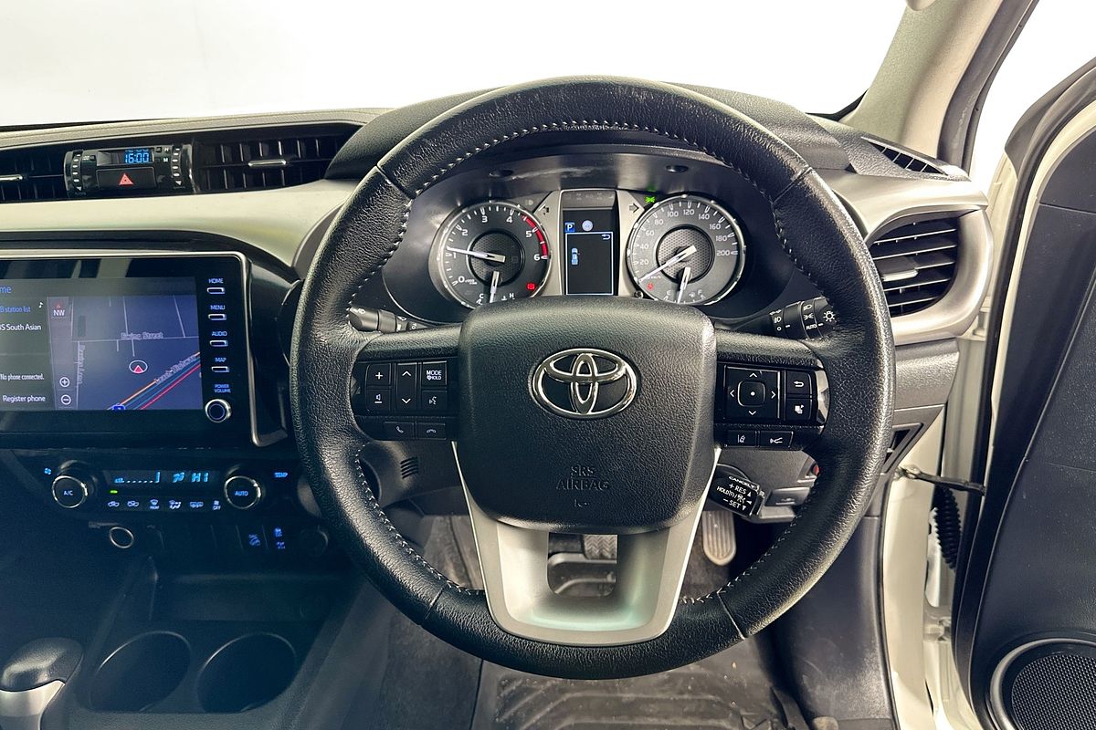 2021 Toyota HILUX SR5 (4x4) GUN126R 4X4