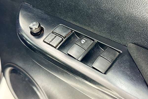 2022 Toyota HILUX SR (4x4) GUN126R 4X4