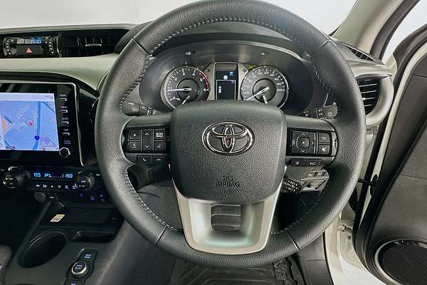 2025 Toyota HILUX SR5 48V (4x4) GUN126R RC 4X4