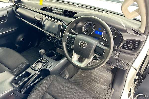 2018 Toyota HILUX SR (4x4) GUN126R MY17 4X4