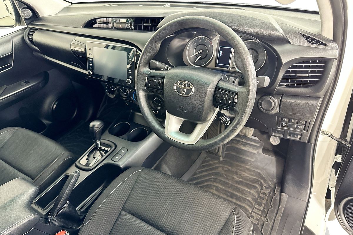 2024 Toyota HILUX SR (4x4) GUN126R 4X4