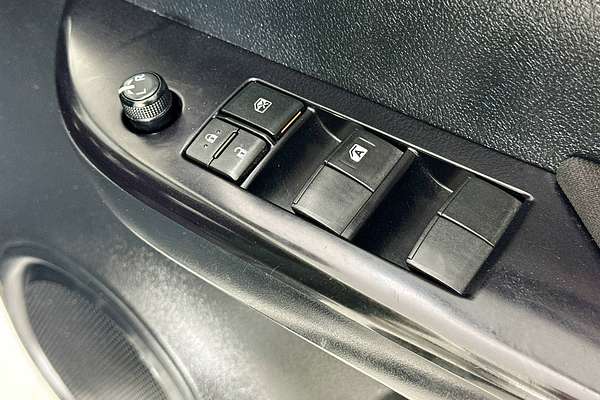 2021 Toyota HILUX SR (4x4) GUN126R 4X4