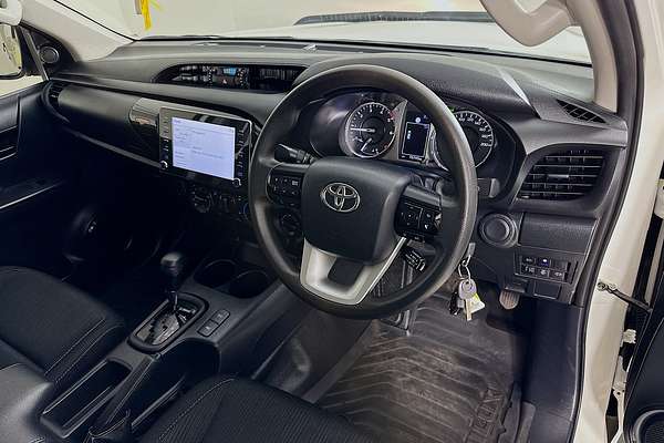 2022 Toyota HILUX SR (4x4) GUN126R 4X4