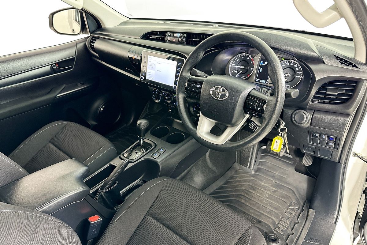 2021 Toyota HILUX SR (4x4) GUN126R 4X4