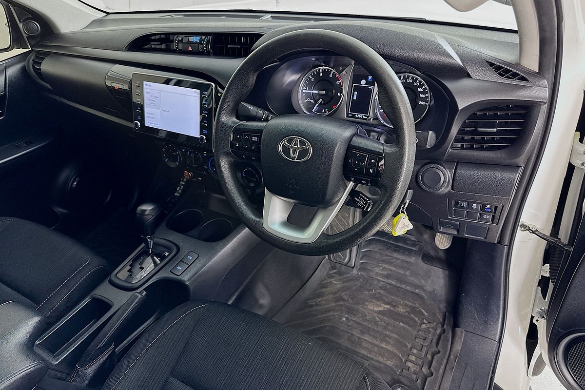 2022 Toyota HILUX SR (4x4) GUN126R 4X4