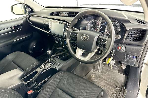 2024 Toyota HILUX SR (4x4) GUN126R 4X4