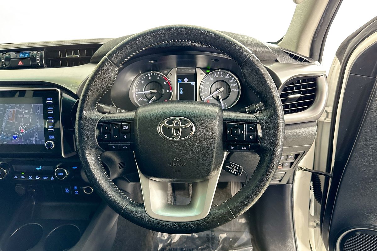 2021 Toyota HILUX SR5 (4x4) GUN126R FACELIFT 4X4