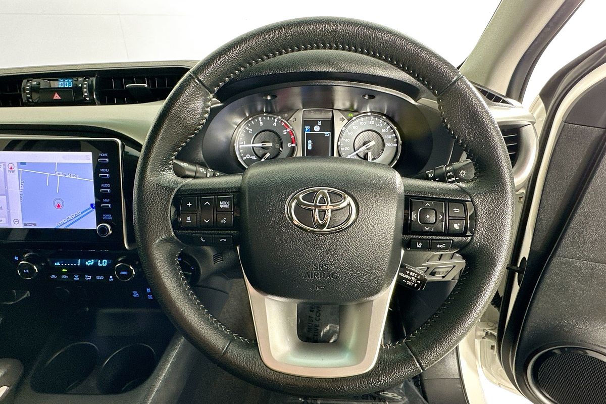 2021 Toyota HILUX SR5 (4x4) GUN126R FACELIFT 4X4
