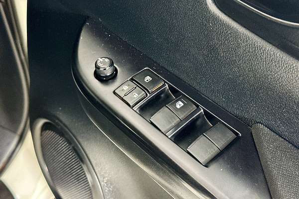 2020 Toyota HILUX SR (4x4) GUN126R MY19 UPGRADE 4X4