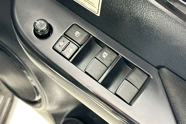 2022 Toyota HILUX SR (4x4) GUN126R 4X4