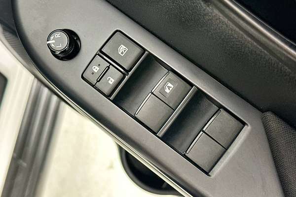 2024 Toyota HILUX SR (4x4) GUN126R 4X4