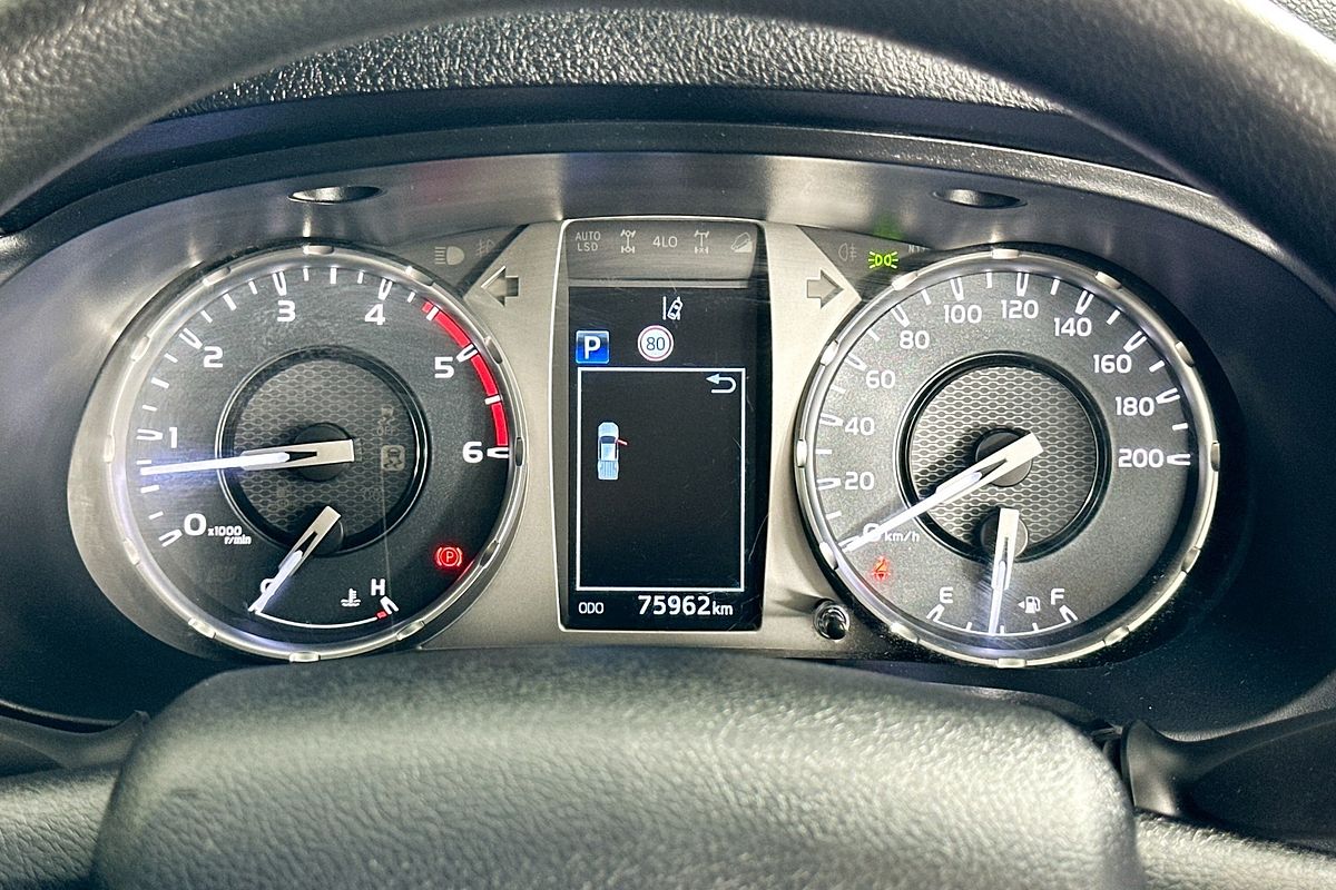 2020 Toyota HILUX SR (4x4) GUN126R FACELIFT 4X4