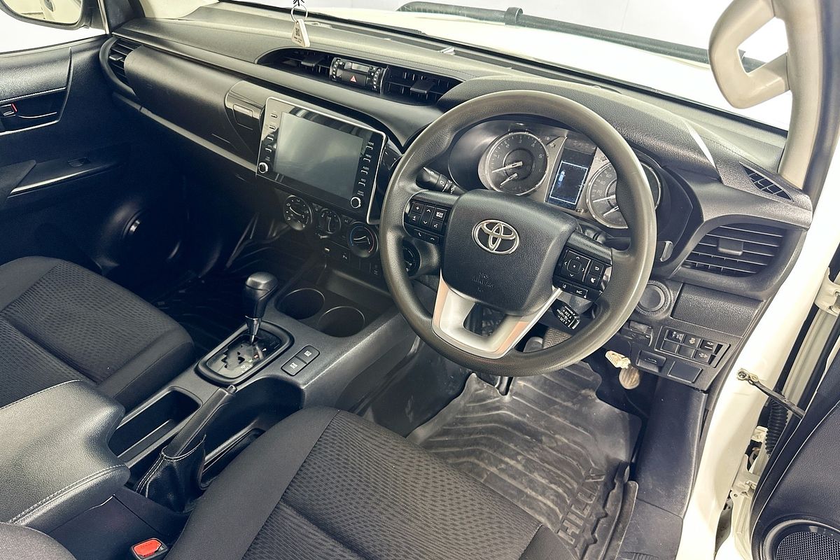 2020 Toyota HILUX SR (4x4) GUN126R MY19 UPGRADE 4X4