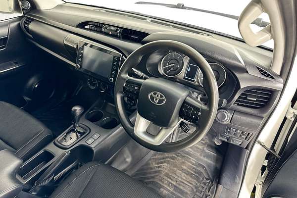 2021 Toyota HILUX SR (4x4) GUN126R FACELIFT 4X4