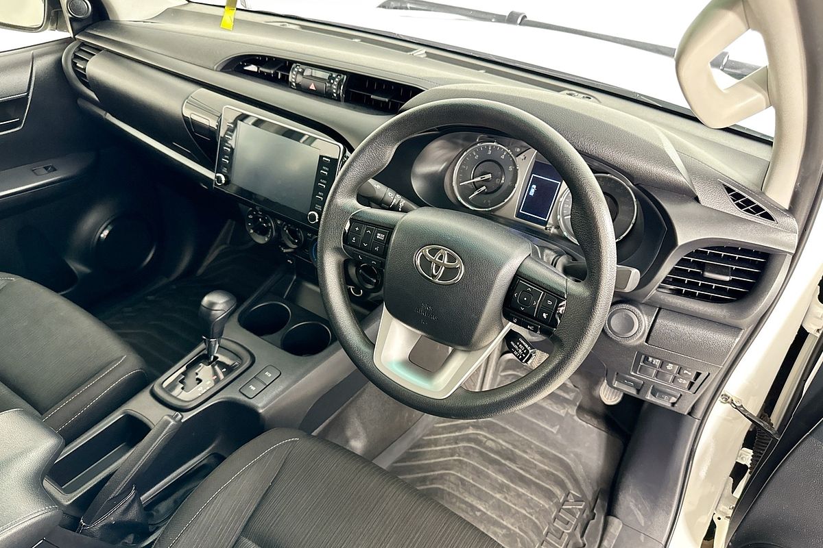 2024 Toyota HILUX SR (4x4) GUN126R 4X4