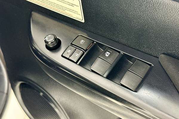 2022 Toyota HILUX SR (4x4) GUN126R 4X4