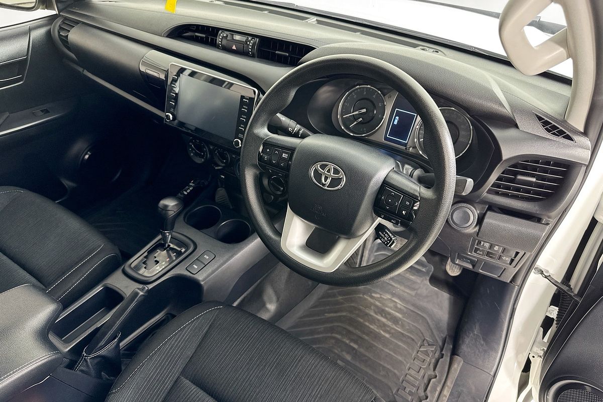 2023 Toyota HILUX SR (4x4) GUN126R 4X4