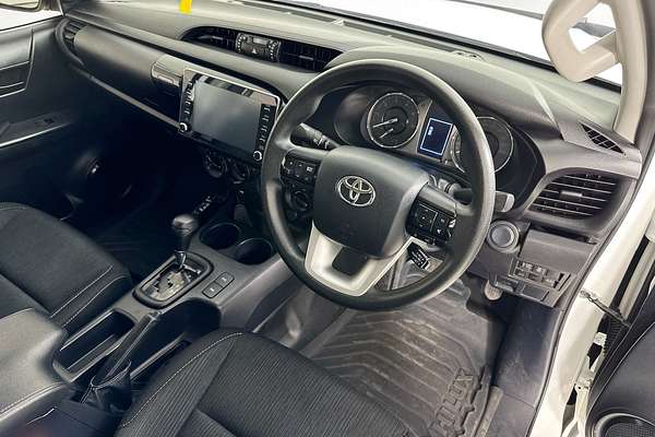 2023 Toyota HILUX SR (4x4) GUN126R 4X4