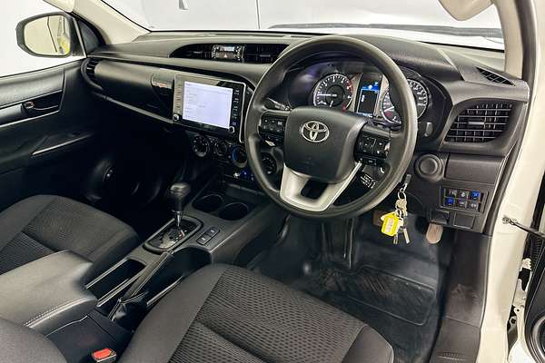 2021 Toyota HILUX SR (4x4) GUN126R FACELIFT 4X4