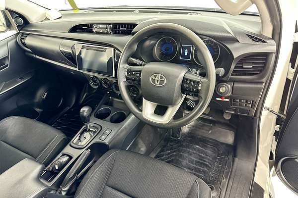 2020 Toyota HILUX SR (4x4) GUN126R MY19 UPGRADE 4X4
