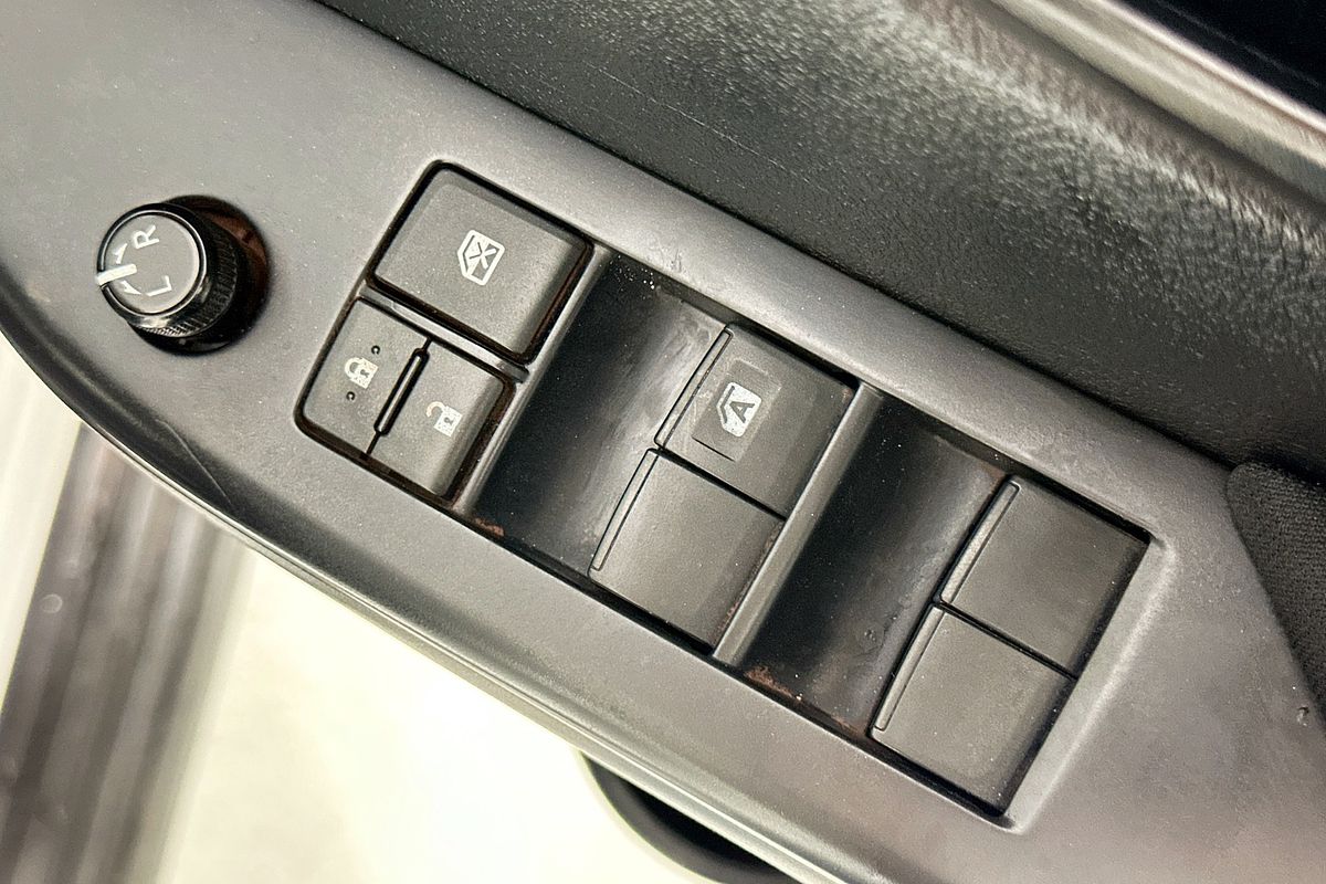 2022 Toyota HILUX SR (4x4) GUN126R 4X4