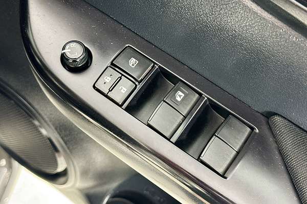 2021 Toyota HILUX SR (4x4) GUN126R 4X4