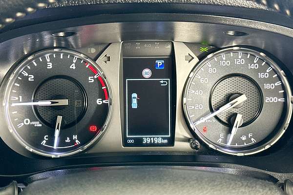 2022 Toyota HILUX SR5 (4x4) GUN126R 4X4