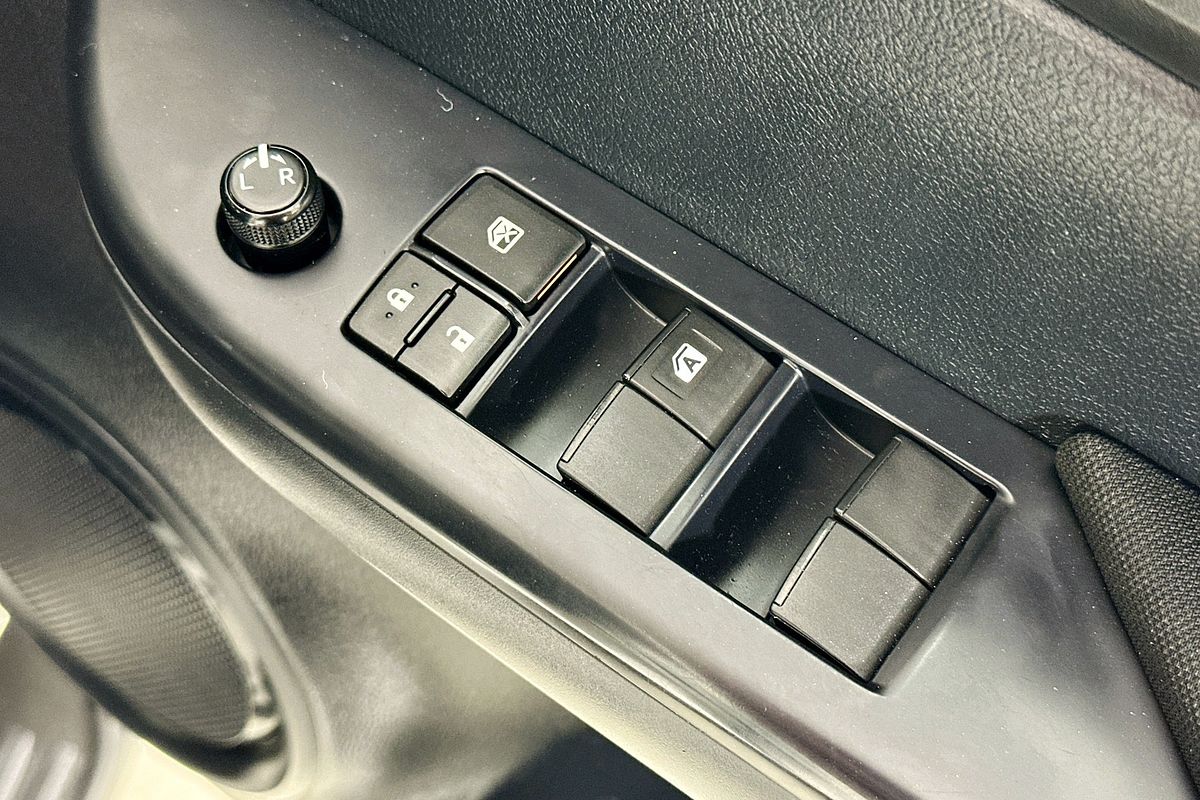 2022 Toyota HILUX SR (4x4) GUN126R 4X4