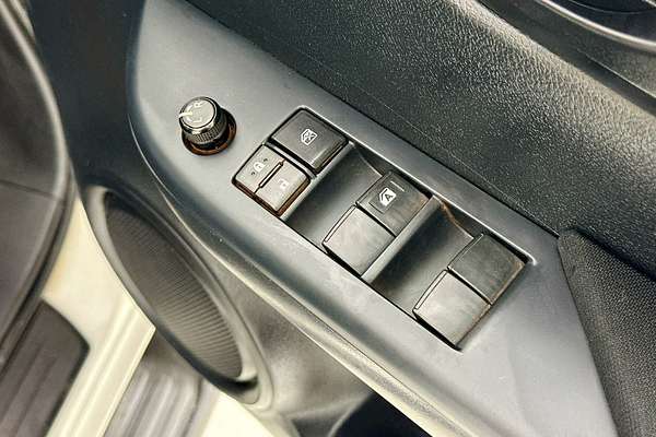 2020 Toyota HILUX SR (4x4) GUN126R MY19 UPGRADE 4X4