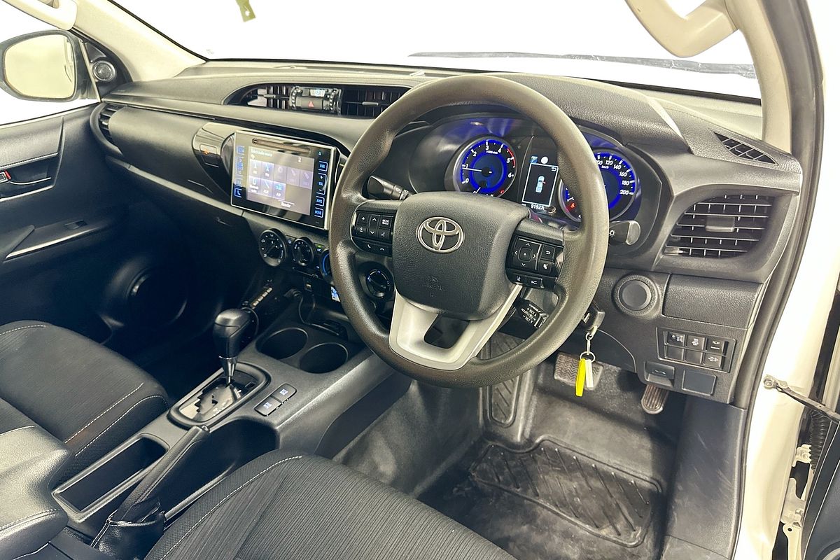 2020 Toyota HILUX SR (4x4) GUN126R MY19 UPGRADE 4X4