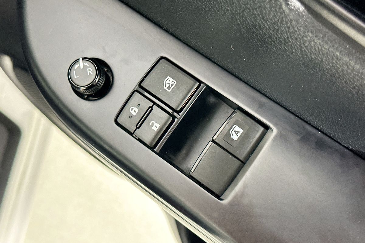 2022 Toyota HILUX WORKMATE (4x2) TGN121R 4x2