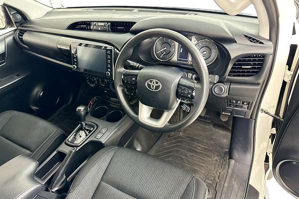 2023 Toyota HILUX SR (4x4) GUN126R 4X4