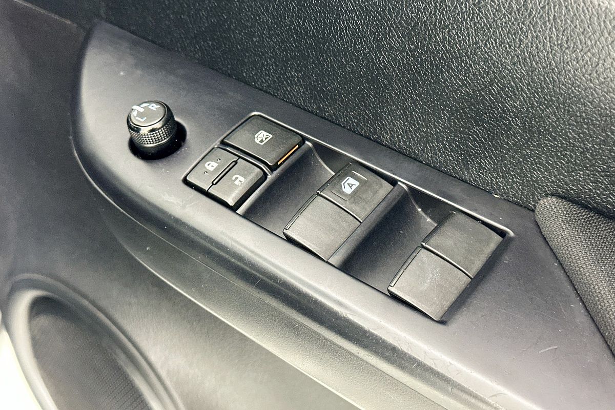 2022 Toyota HILUX SR (4x4) GUN126R 4X4