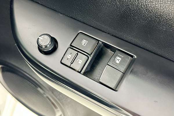 2021 Toyota HILUX WORKMATE TGN121R FACELIFT REAR WHEEL DRIVE