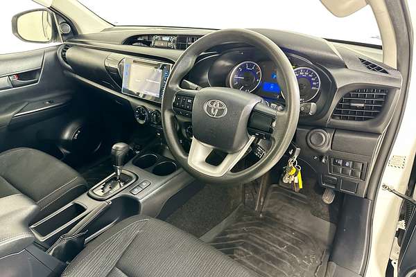 2017 Toyota HILUX SR (4x4) GUN126R MY17 4X4